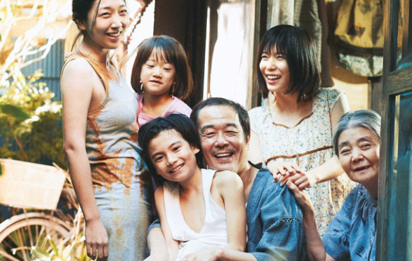 Review Film Shoplifters: Keluarga Pencuri yang Menyentuh